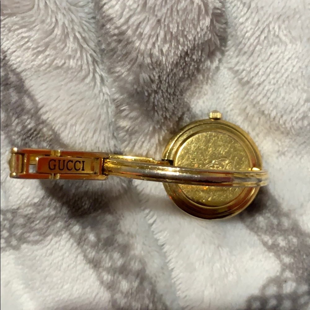 Gucci watch